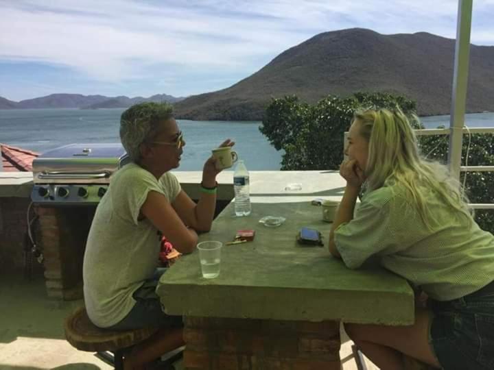 Tortuga Hostel Topolobampo Екстер'єр фото