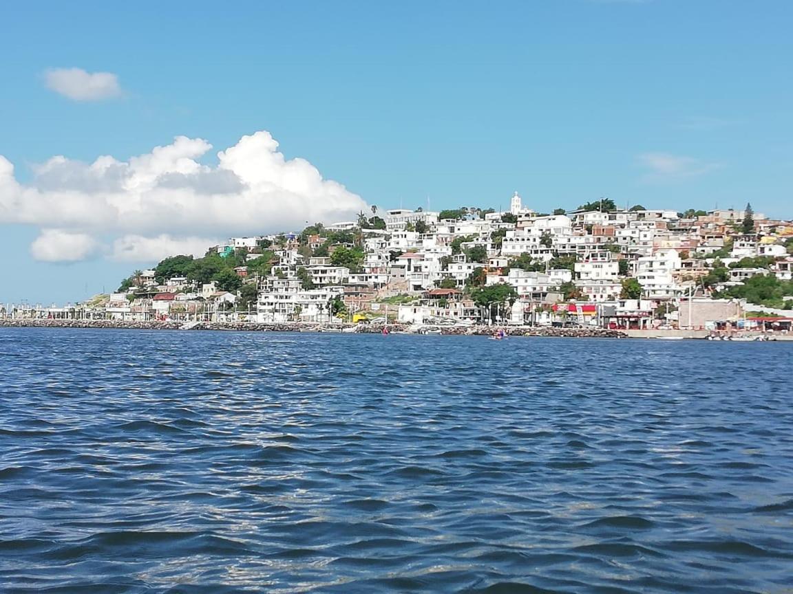 Tortuga Hostel Topolobampo Екстер'єр фото