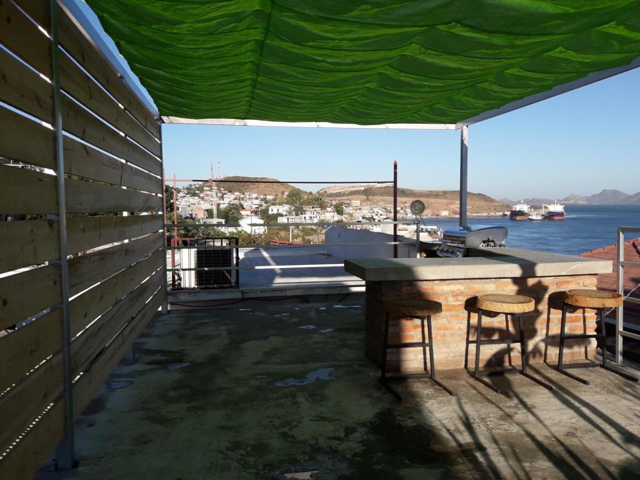 Tortuga Hostel Topolobampo Екстер'єр фото